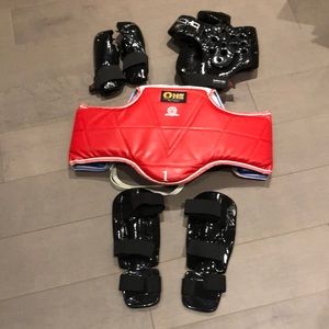 (SET) - Kids MMA gear
